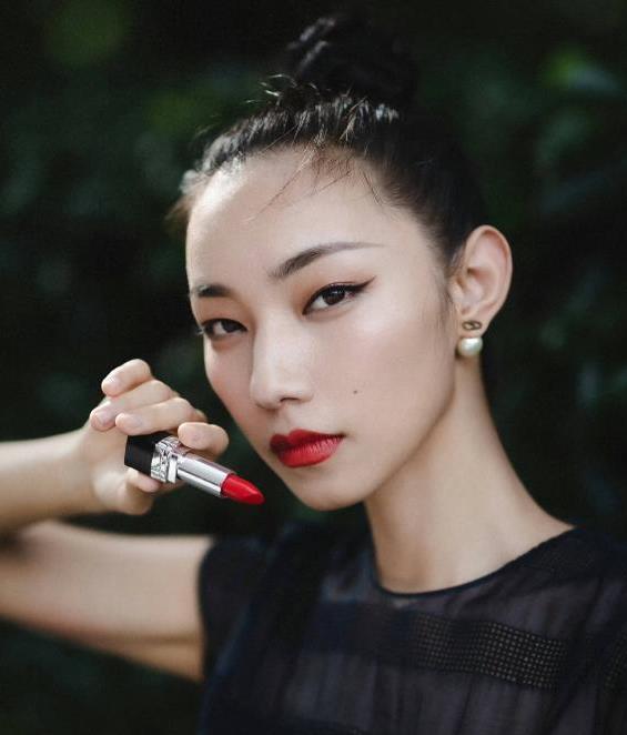 凤眼的女人面相命运兼并美貌与智慧